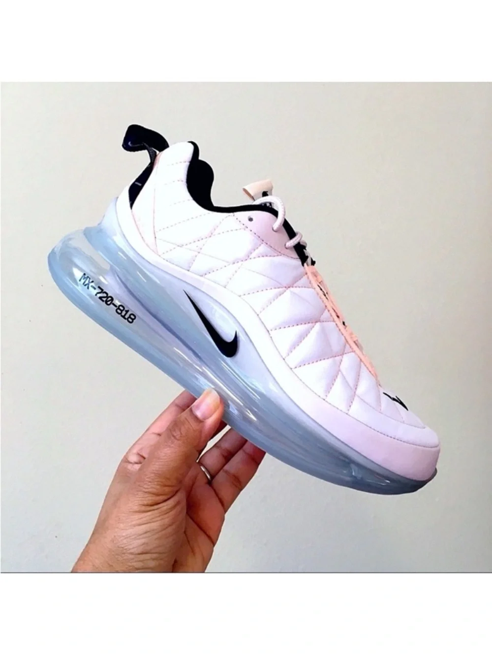 Nike MX 720 818 Women’s Sneakers